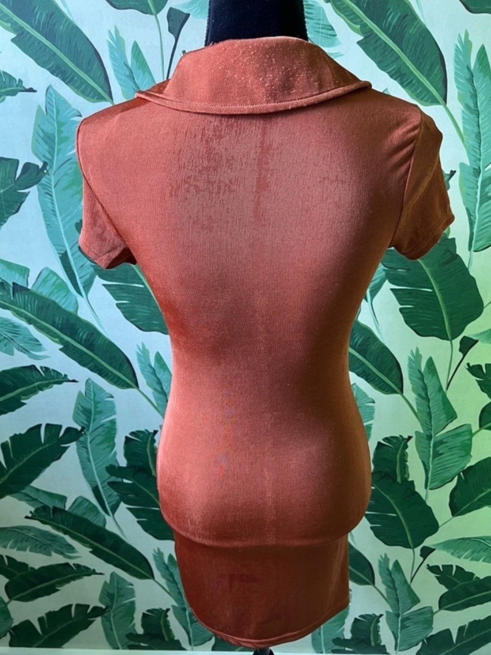 Urban Outfitters Christy Keyhole Cut-Out Mini Dress Wet Look Orange S NWT - Picture 10 of 15